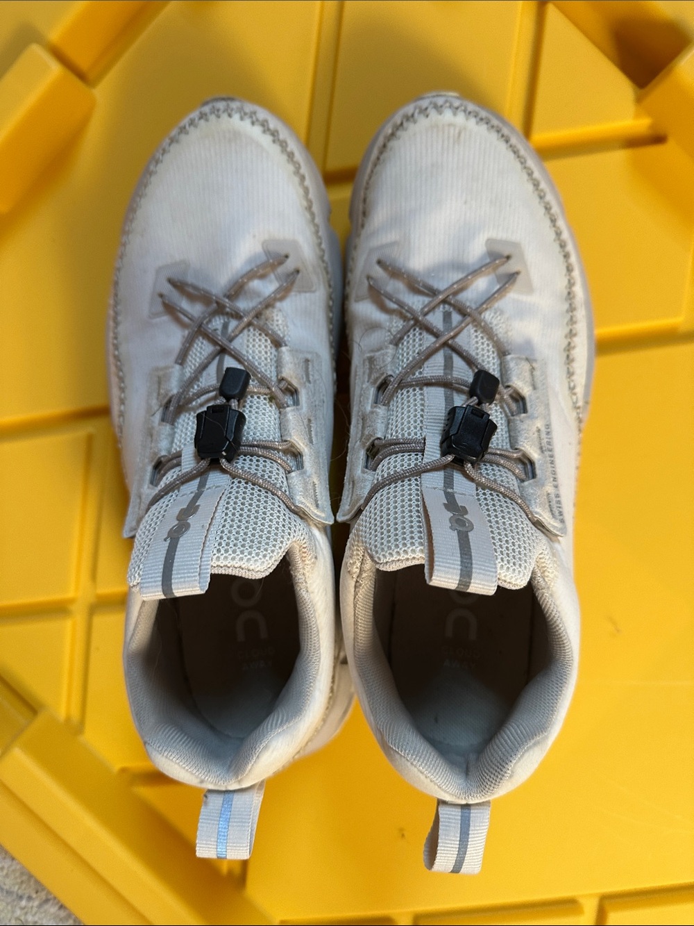 On Running Women’s Off-White Lace-Lock Athletic Sneakers